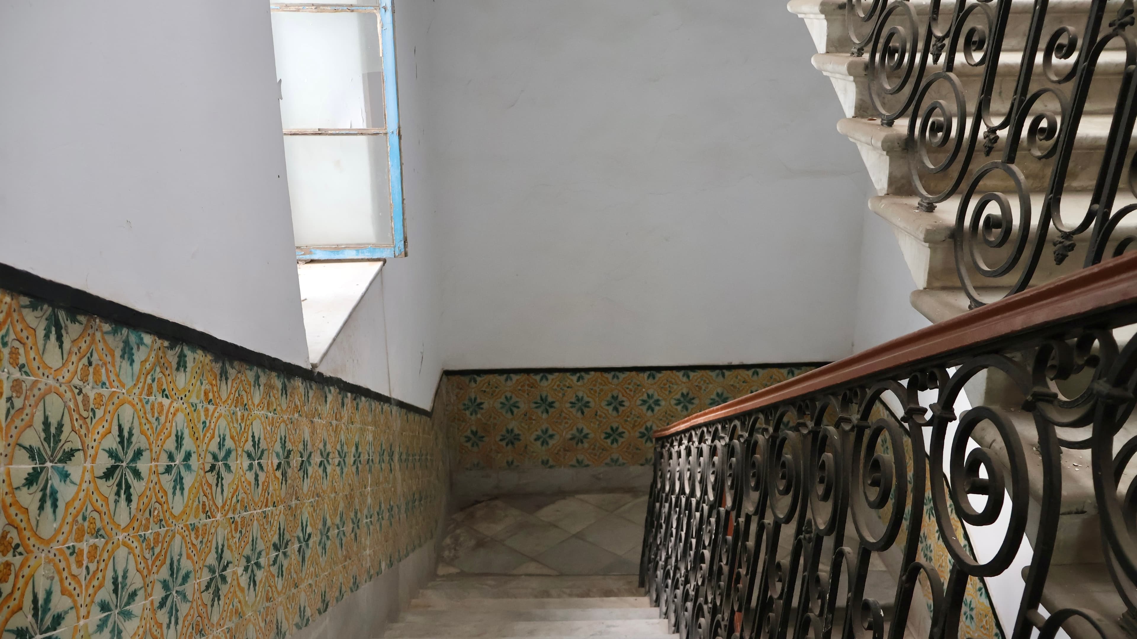 MAISON ACHILLE gallery 5